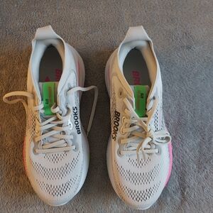 Brooks Women's White and Pink Running Shoes